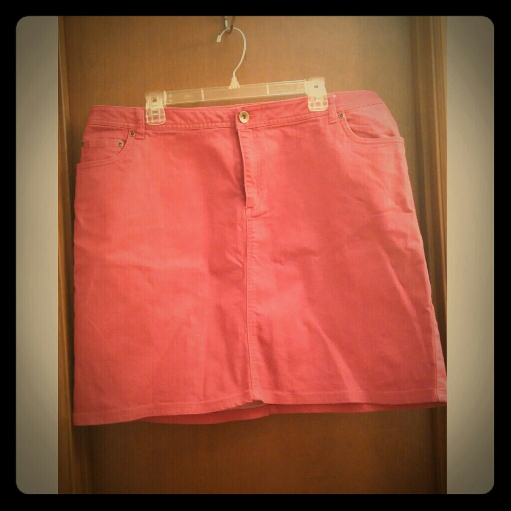 SOLD**Jessica London skirt